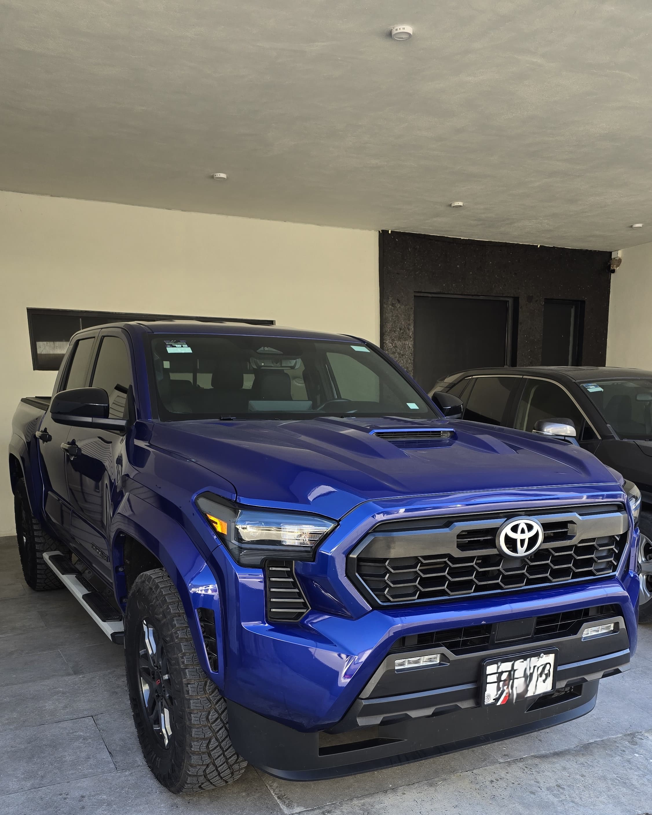TACOMA 4X4 ACCESORIZADA 2024